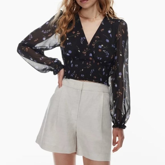 Aritzia Tops - ❗️SOLD❗️Aritzia Wilfred Black Chiffon Long Sleeve Smock Blouse Size M
